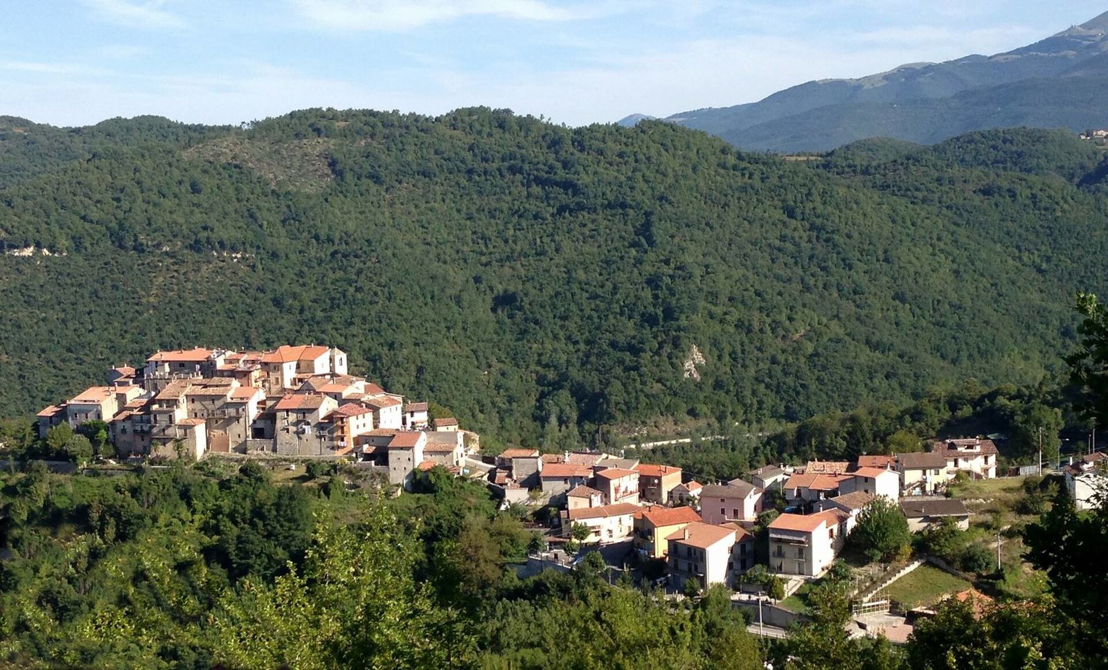 La frazione di San Martino tra i boschi sopra Petrella Salto